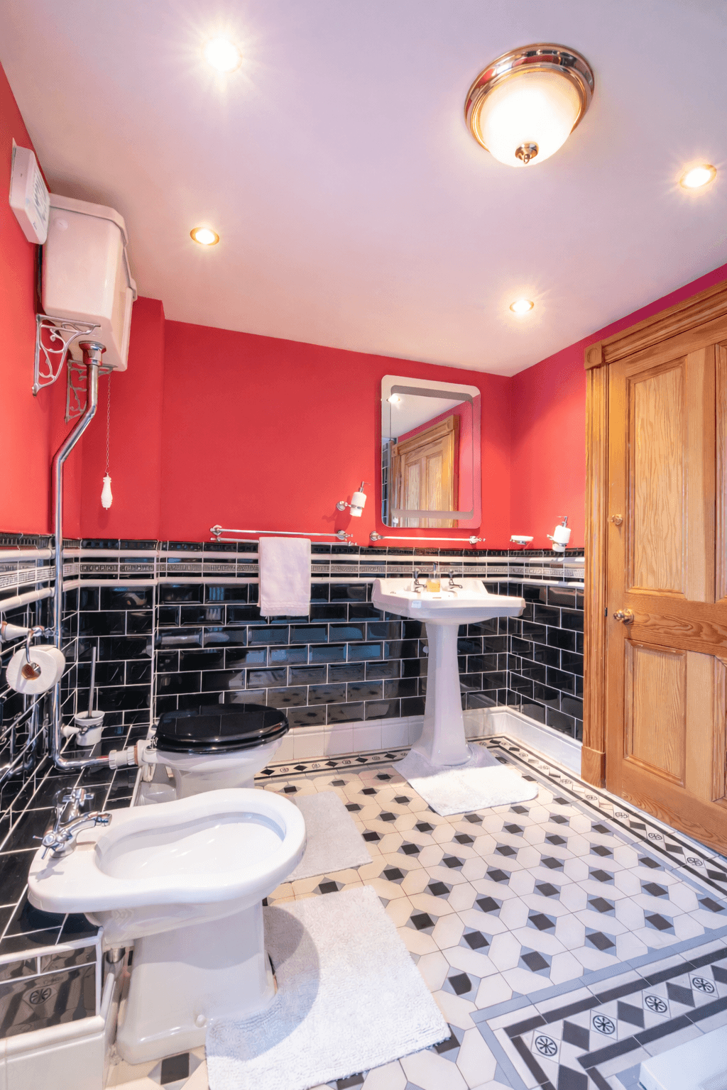 Ground Bathroom