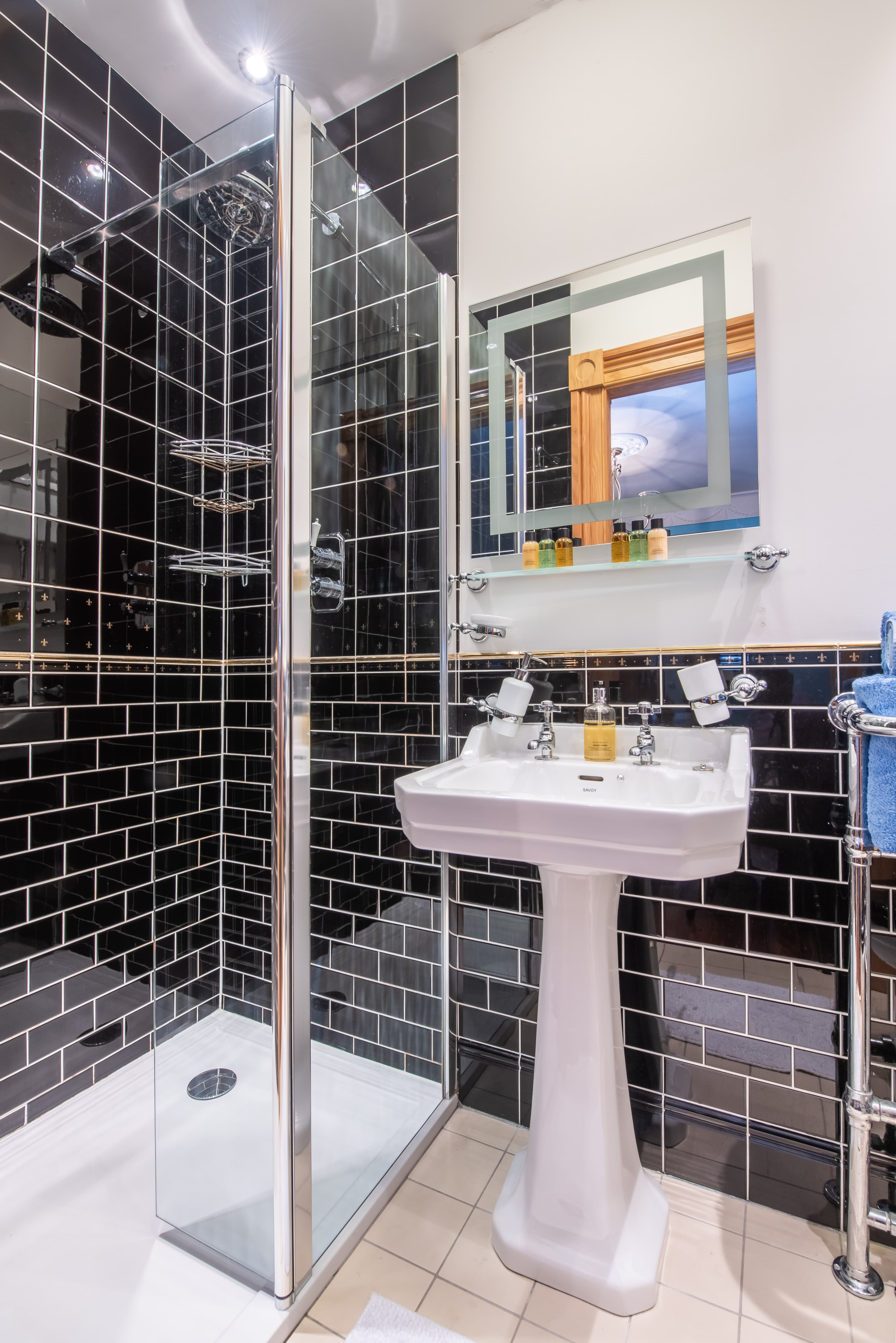 Finlay Room ensuite